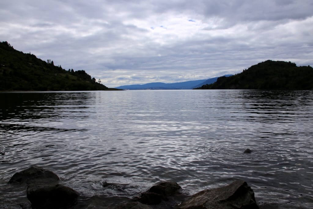 luxuswanderreise-südamerika-wanderreise-patagonien-chile-reisebüro-reiseplanung-reisetip-urlaubsplaner-seengebiet-seen-landschaftsfotographie