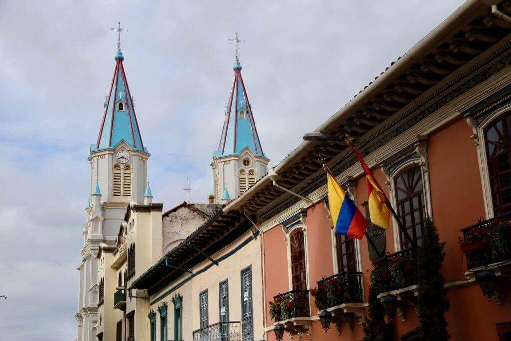urlaub-equador-reiseblog-sicher-reisen-süd-amerika-reisebüro-online-cuenca-anden-stadtrundgang