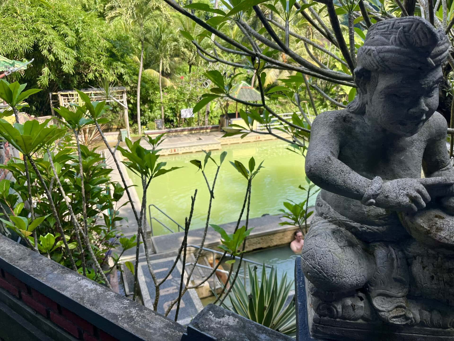 bali-indonesien-urlaub-norden-nordwesten-insel-sonne-strand-meer-aussicht-thermalpool-reiseblog