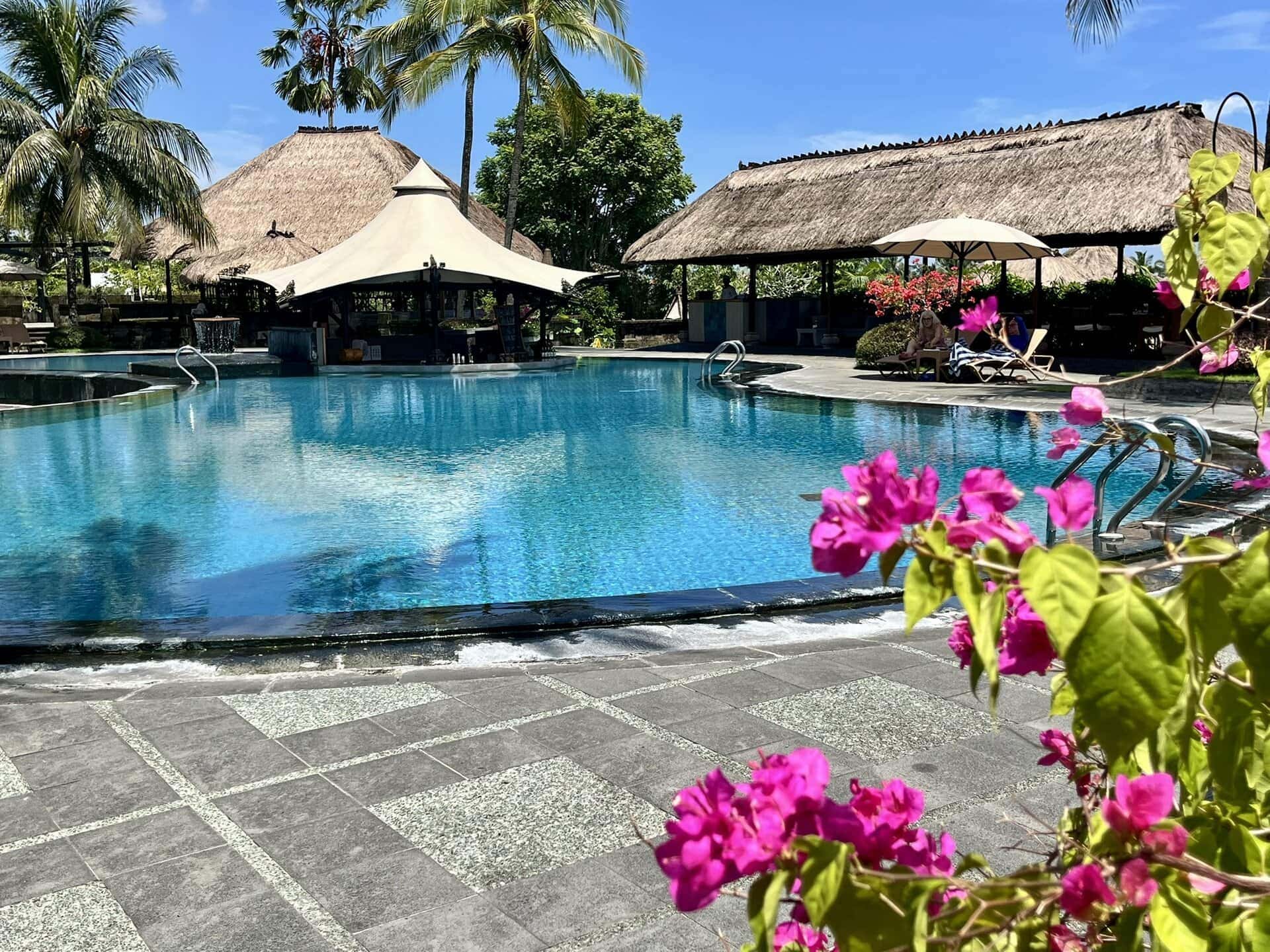 bali-indonesien-urlaub-norden-nordwesten-insel-sonne-strand-meer-poolidylle-reiseblog