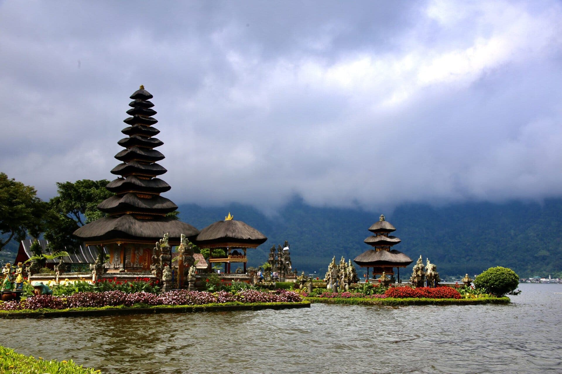 bali-indonesien-urlaub-norden-nordwesten-insel-sonne-strand-meer-see-reiseblog