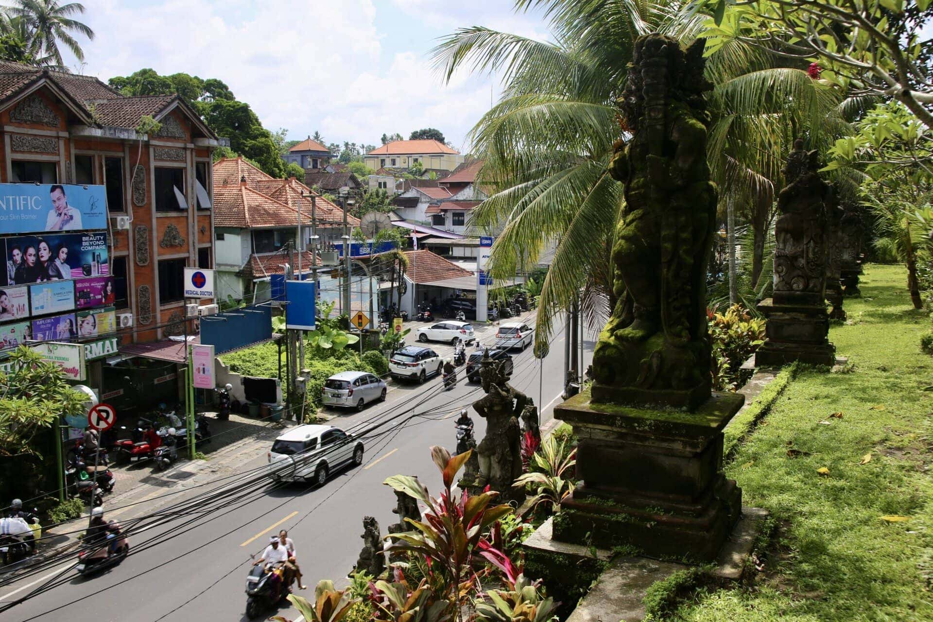 bali-indonesien-urlaub-norden-nordwesten-insel-sonne-strand-meer-strasse-reiseblog