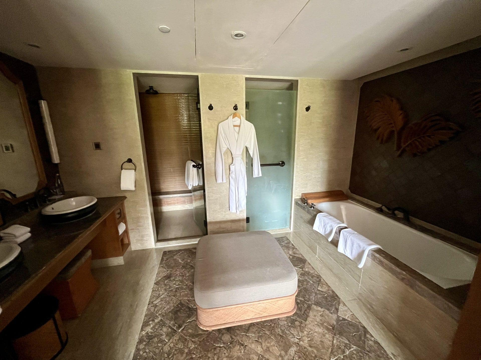 bali-indonesien-urlaub-sueden-suedosten-insel-sonne-strand-meer-sanur-nusa-penida-badewanne-reiseblog