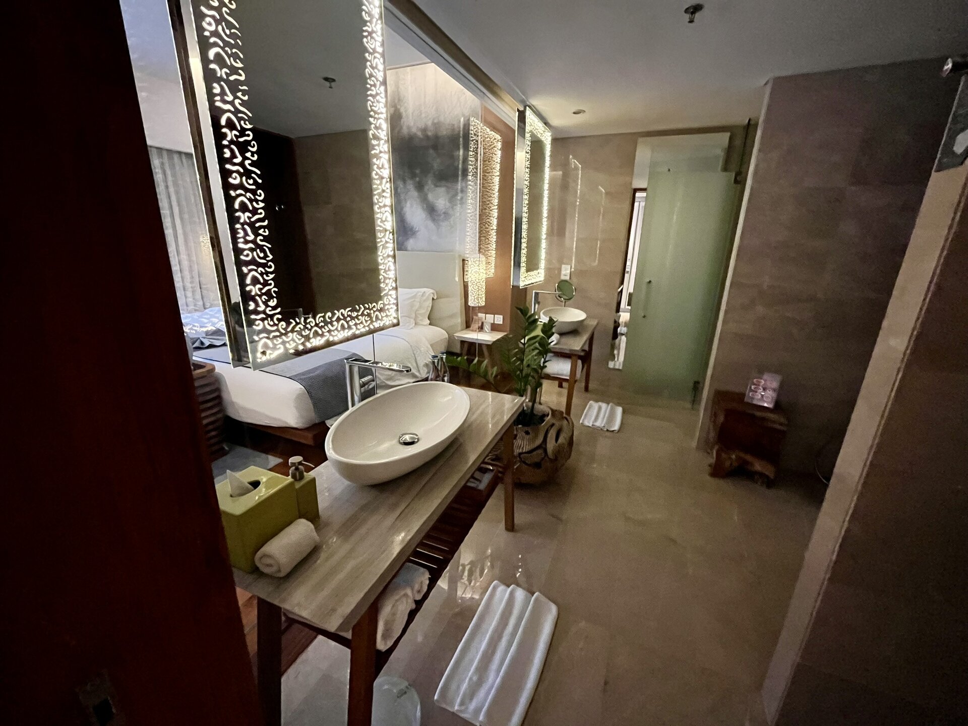 bali-indonesien-urlaub-sueden-suedosten-insel-sonne-strand-meer-sanur-nusa-penida-design-bad-reiseblog