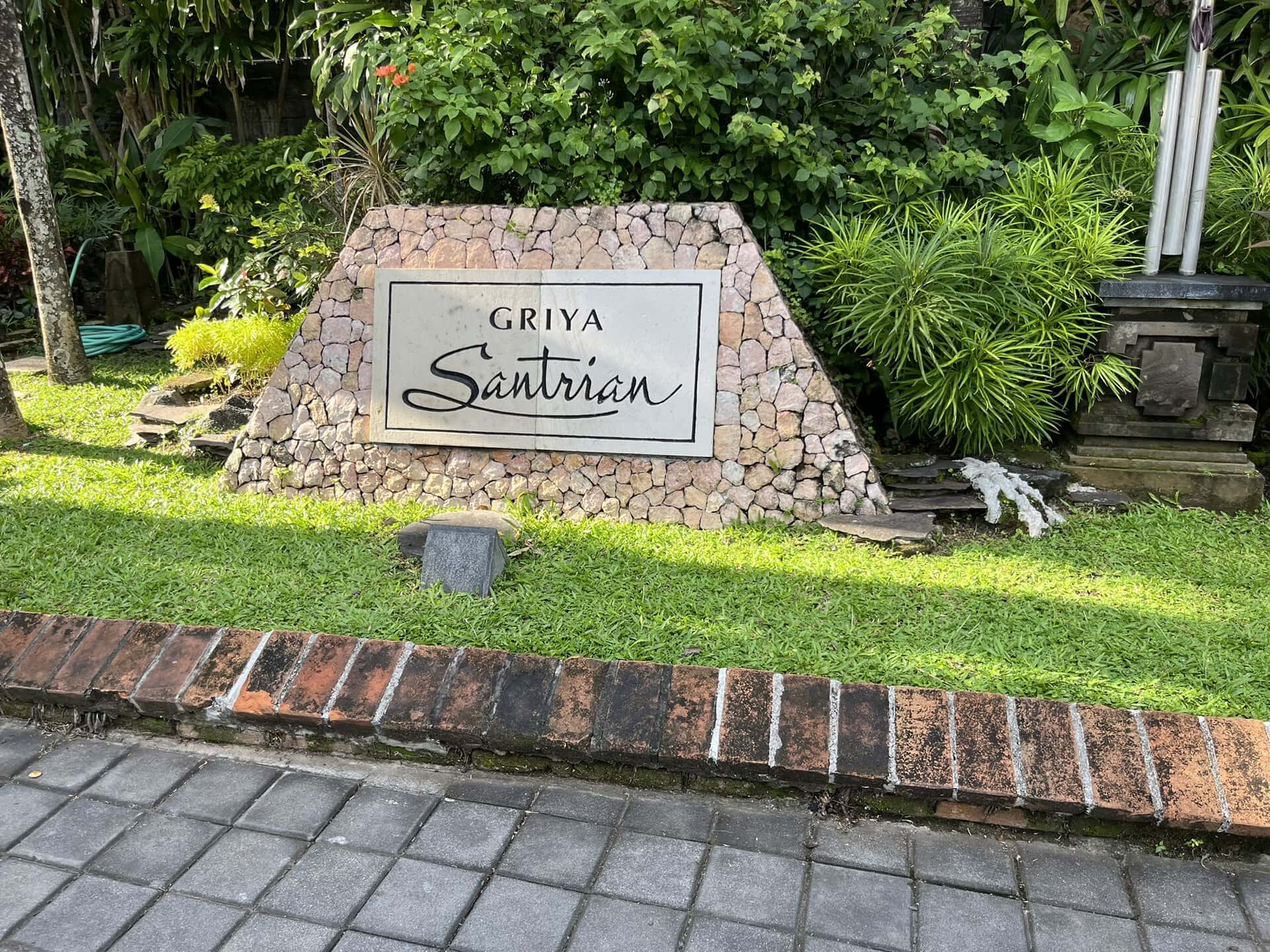 bali-indonesien-urlaub-sueden-suedosten-insel-sonne-strand-meer-sanur-nusa-penida-eingang-hotel-reiseblog