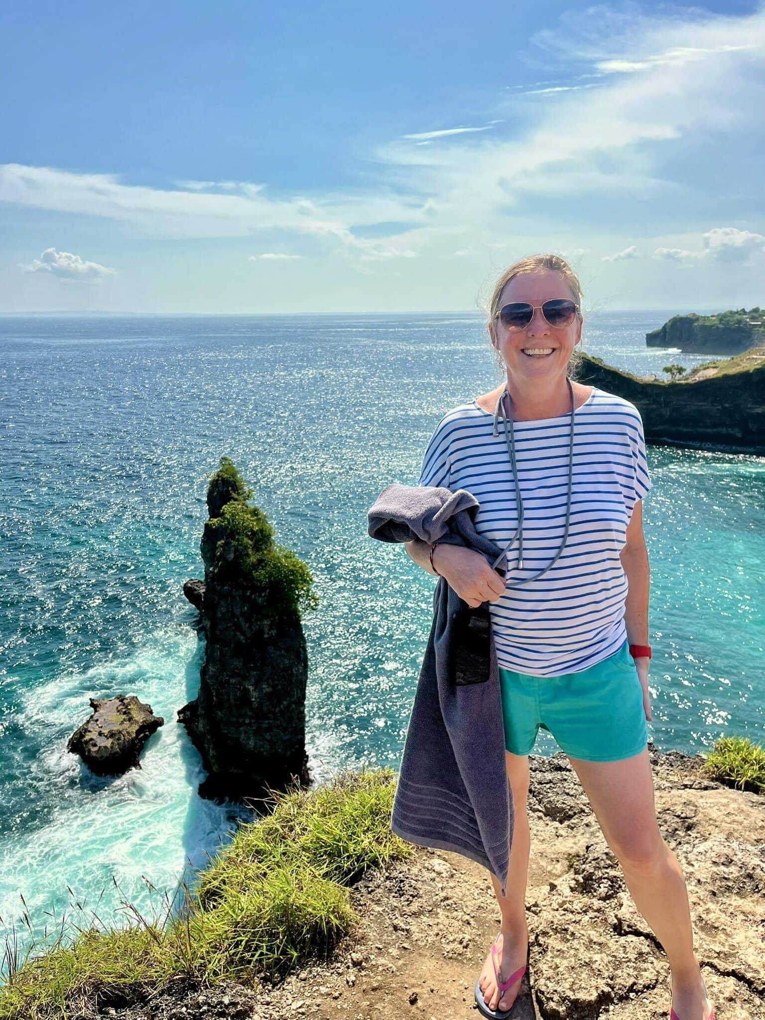 bali-indonesien-urlaub-sueden-suedosten-insel-sonne-strand-meer-sanur-nusa-penida-selfie-smile-reiseblog