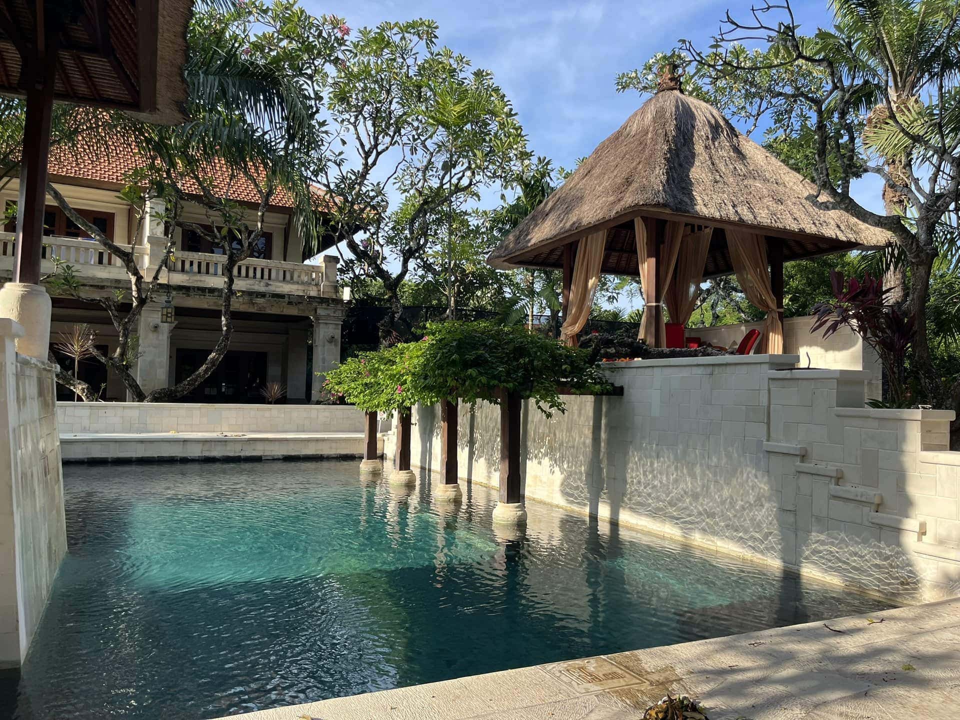 bali-indonesien-urlaub-sueden-suedosten-insel-sonne-strand-meer-sanur-nusa-penida-traum-pool-reiseblog