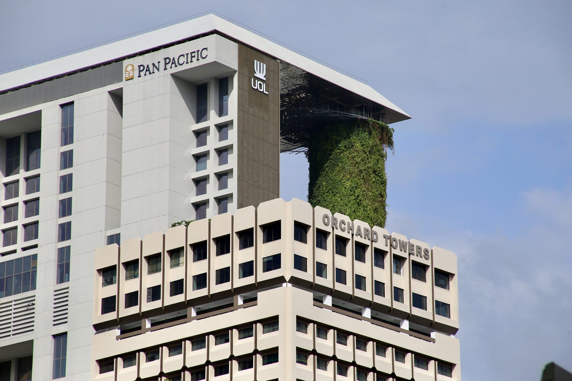 städtereise-singapur-reiseblog-indonesien-urlaub-architektur-modern-skyline-gruen-reise