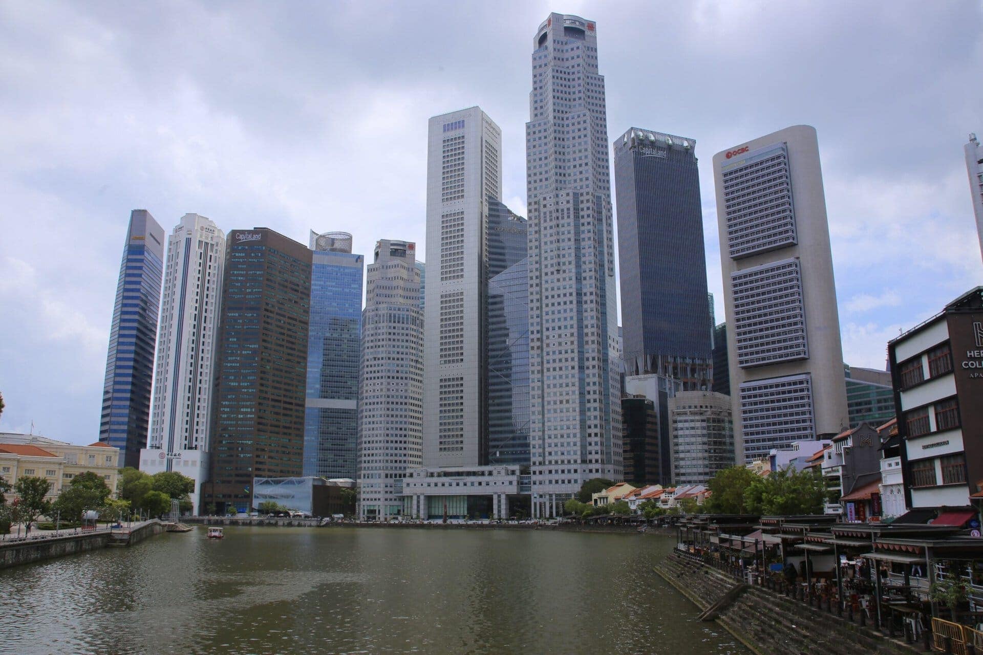 städtereise-singapur-reiseblog-indonesien-urlaub-architektur-modern-skyline-hafen-reise
