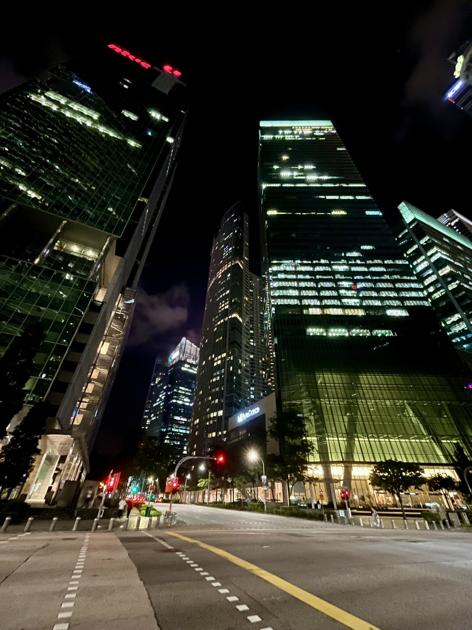 städtereise-singapur-reiseblog-indonesien-urlaub-architektur-stadtlichter-reise