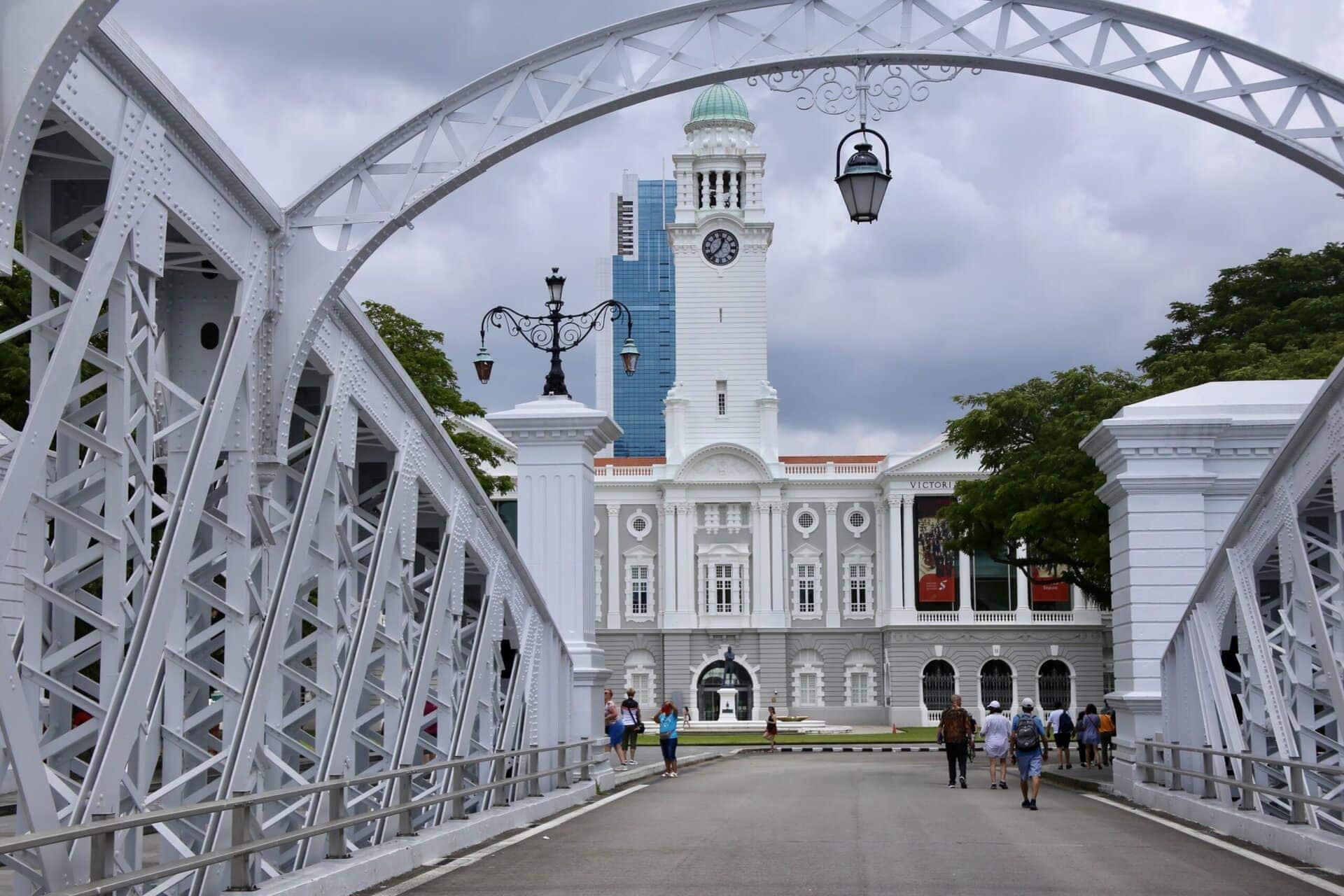 städtereise-singapur-reiseblog-indonesien-urlaub-architektur-turm-reise
