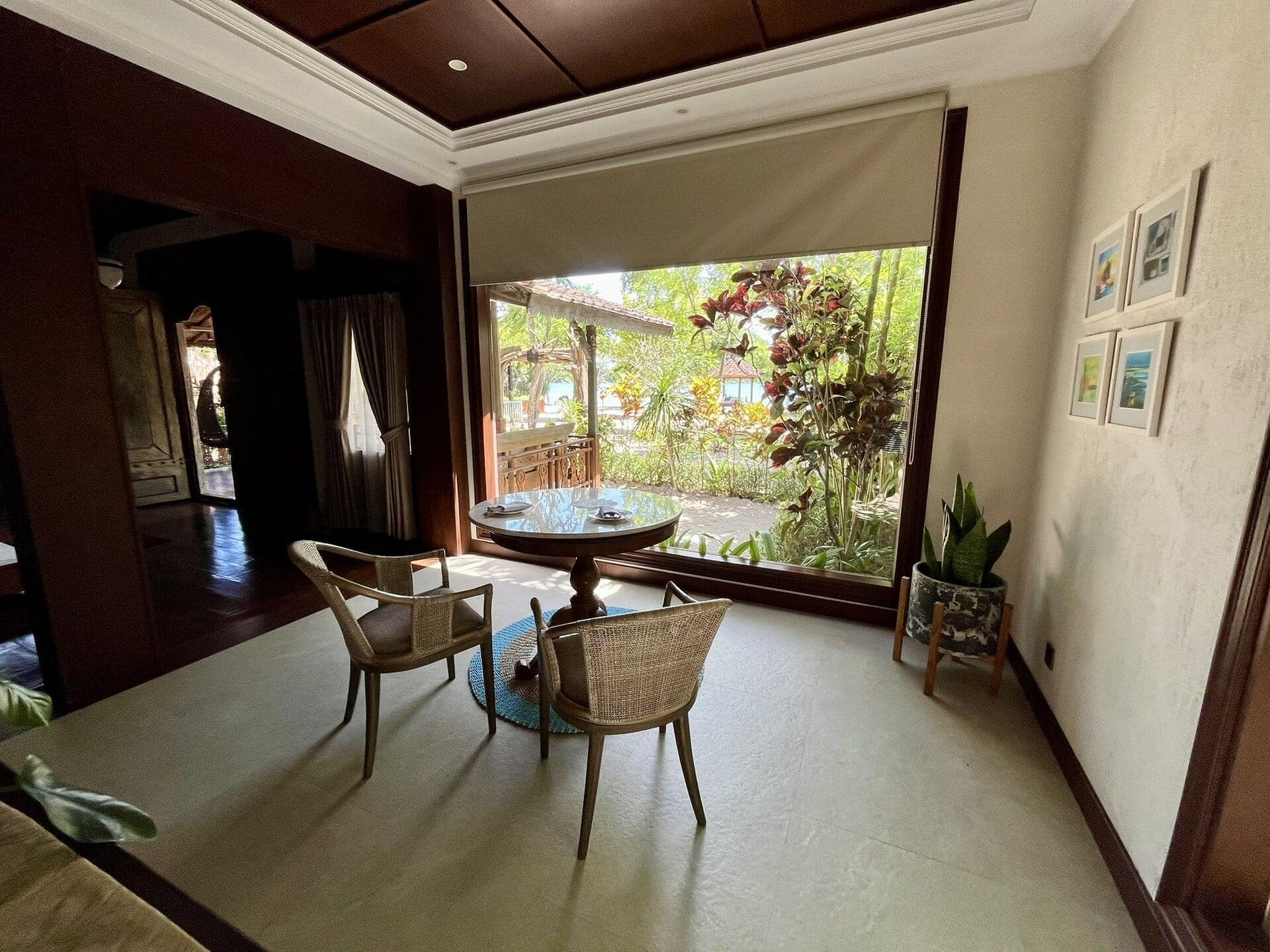 reiseblog-indonesien-flores-komodo-inseln-urlaub-sonne-palmen-strand-green-room-reise